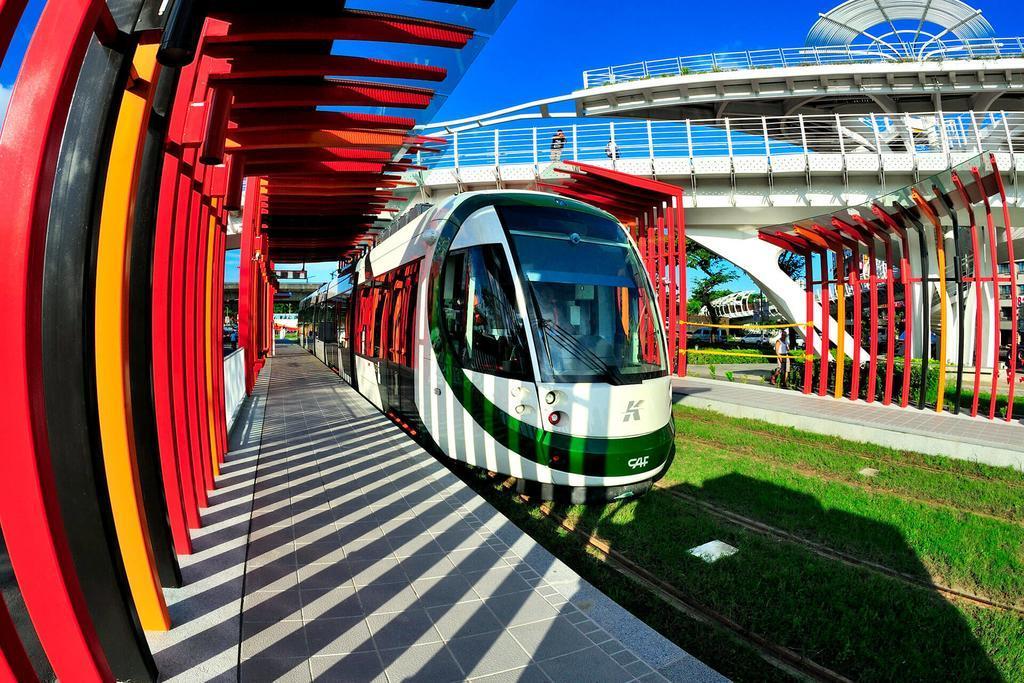 麗登汽車旅館 Kaohsiung Exterior foto